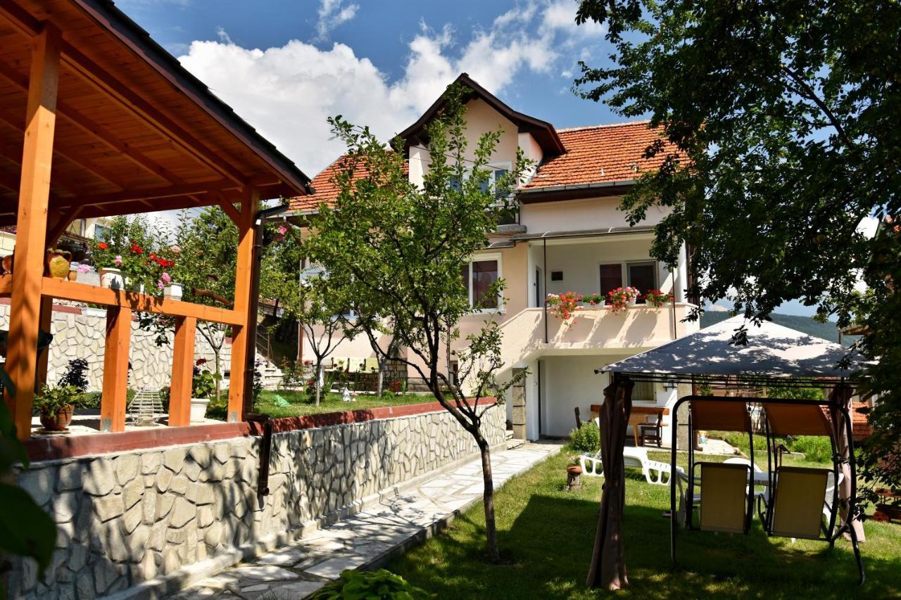 Saint Maria Guest House Welingrad Exterior foto