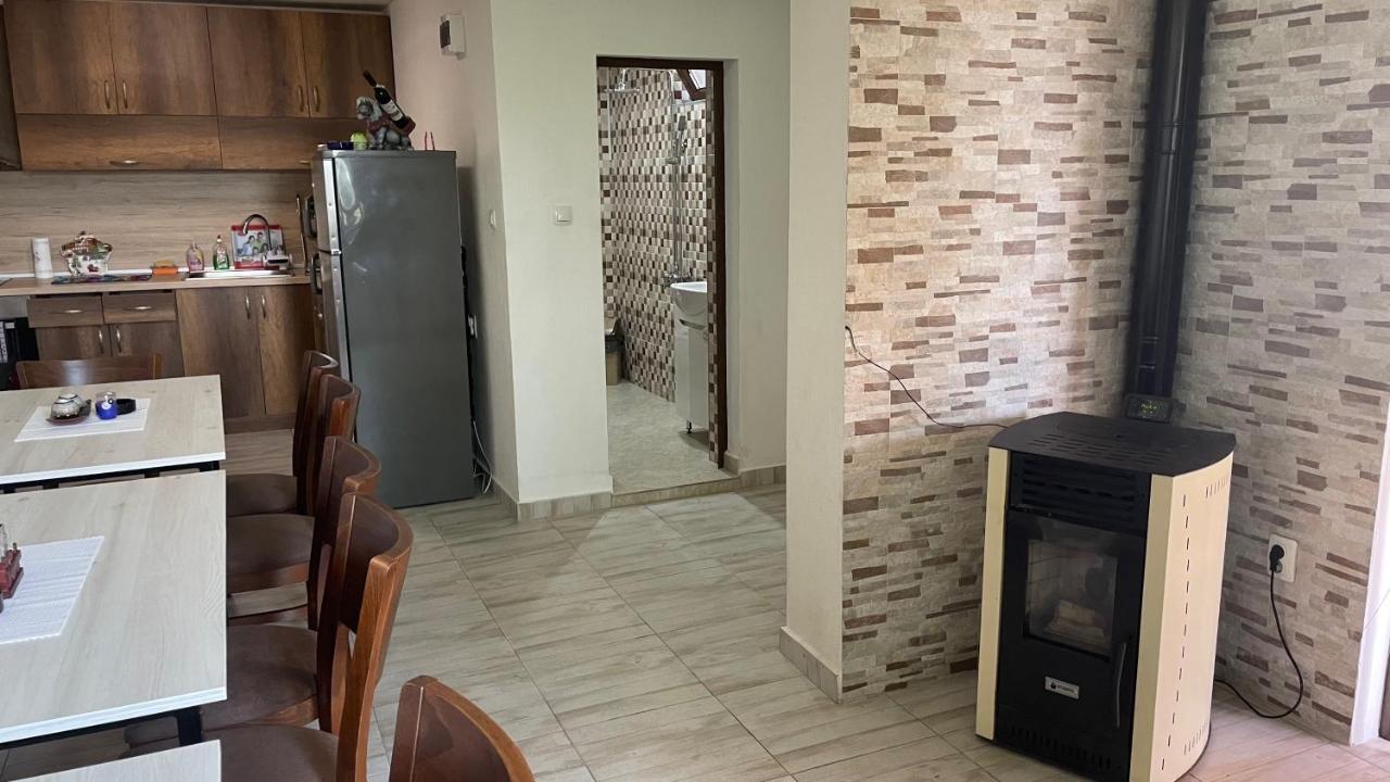 Saint Maria Guest House Welingrad Exterior foto